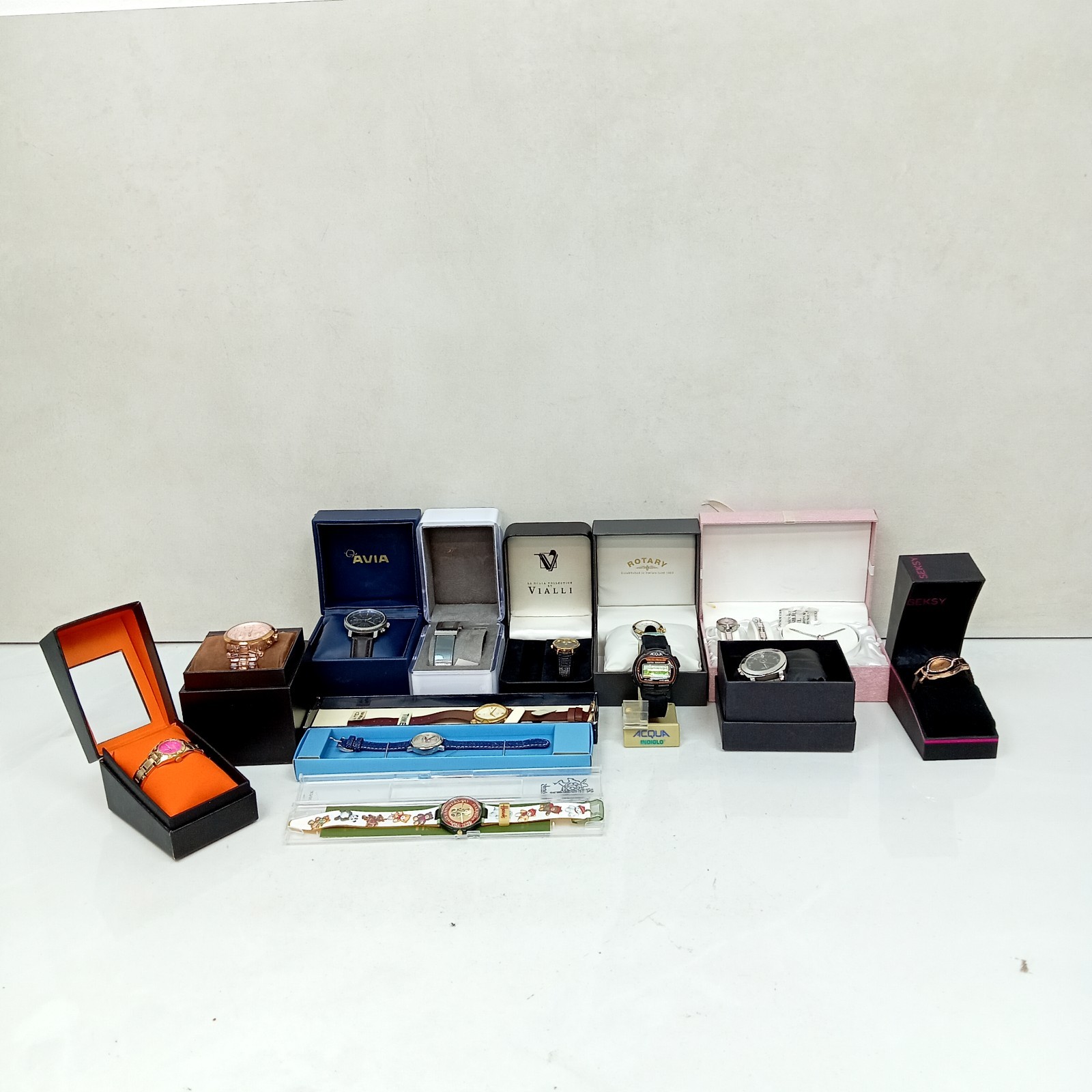 Job Lot Assorted Boxed Watches Quartz DKNY Timex Various Brands Spares Repairs