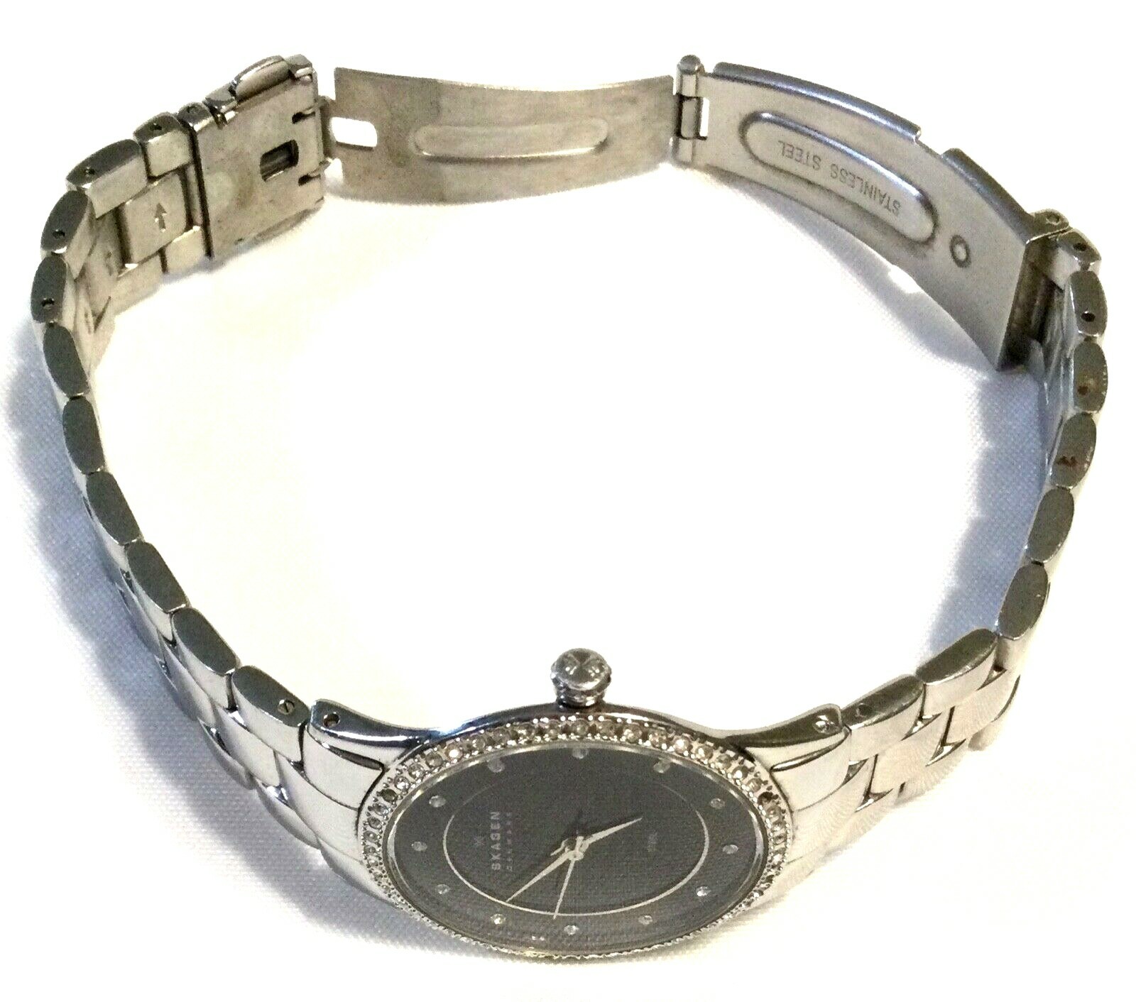 SKAGEN DENMARK LADIES WATCH Black Dial Crystal Bezel All Stainless Case & Band