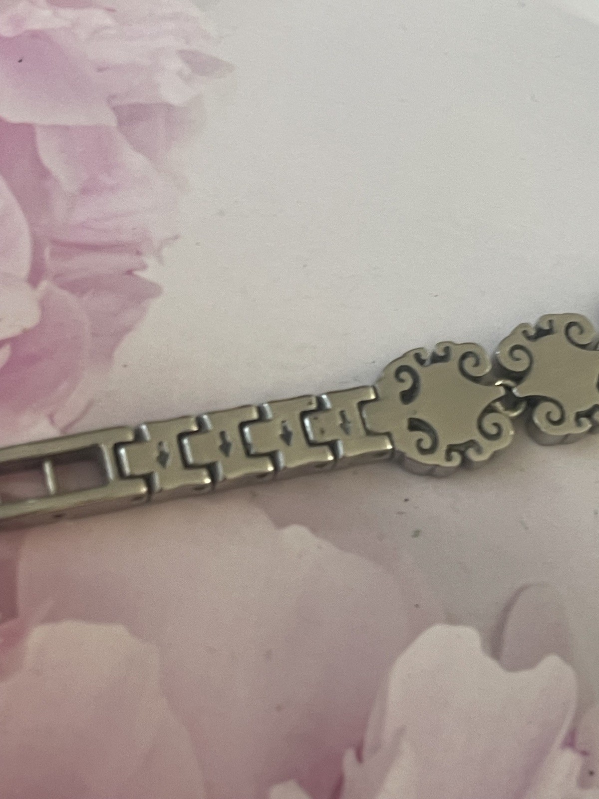 Swatch Womans Rare watch 129 ag2007 Swiss Made Bracelet Silver Tone 176