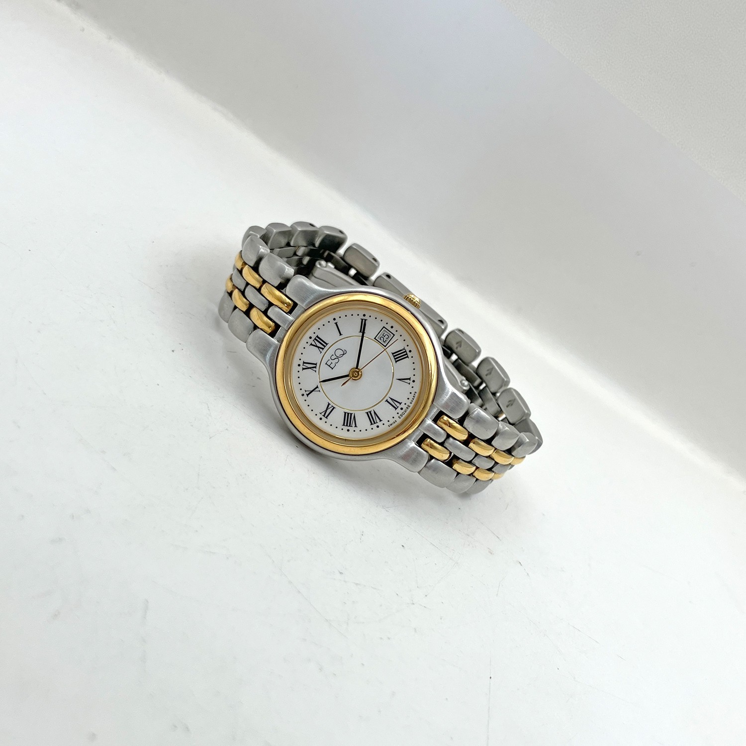 ESQ Esquire by Movado Swiss Watch SMALL WRIST 5.5″ MAX 100274A 26mm Womens
