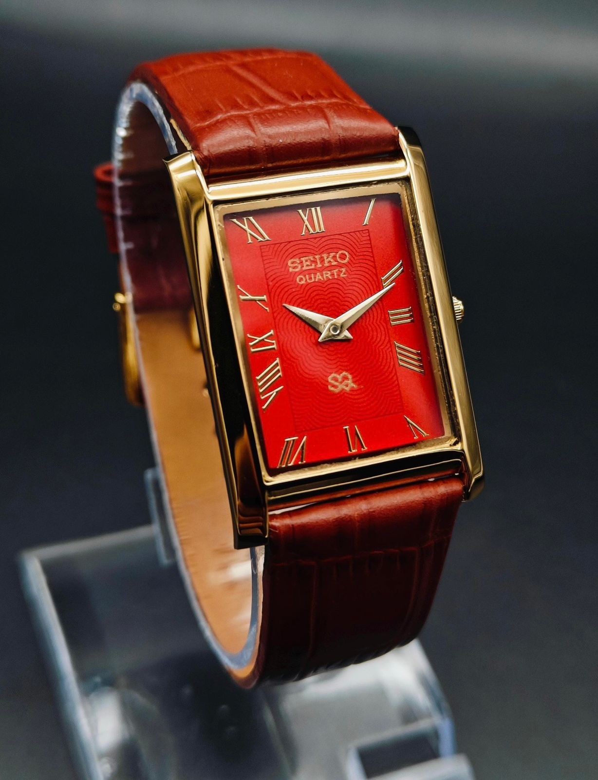 Rare Vintage Seiko Slim Quartz Men’s Wrist Watch