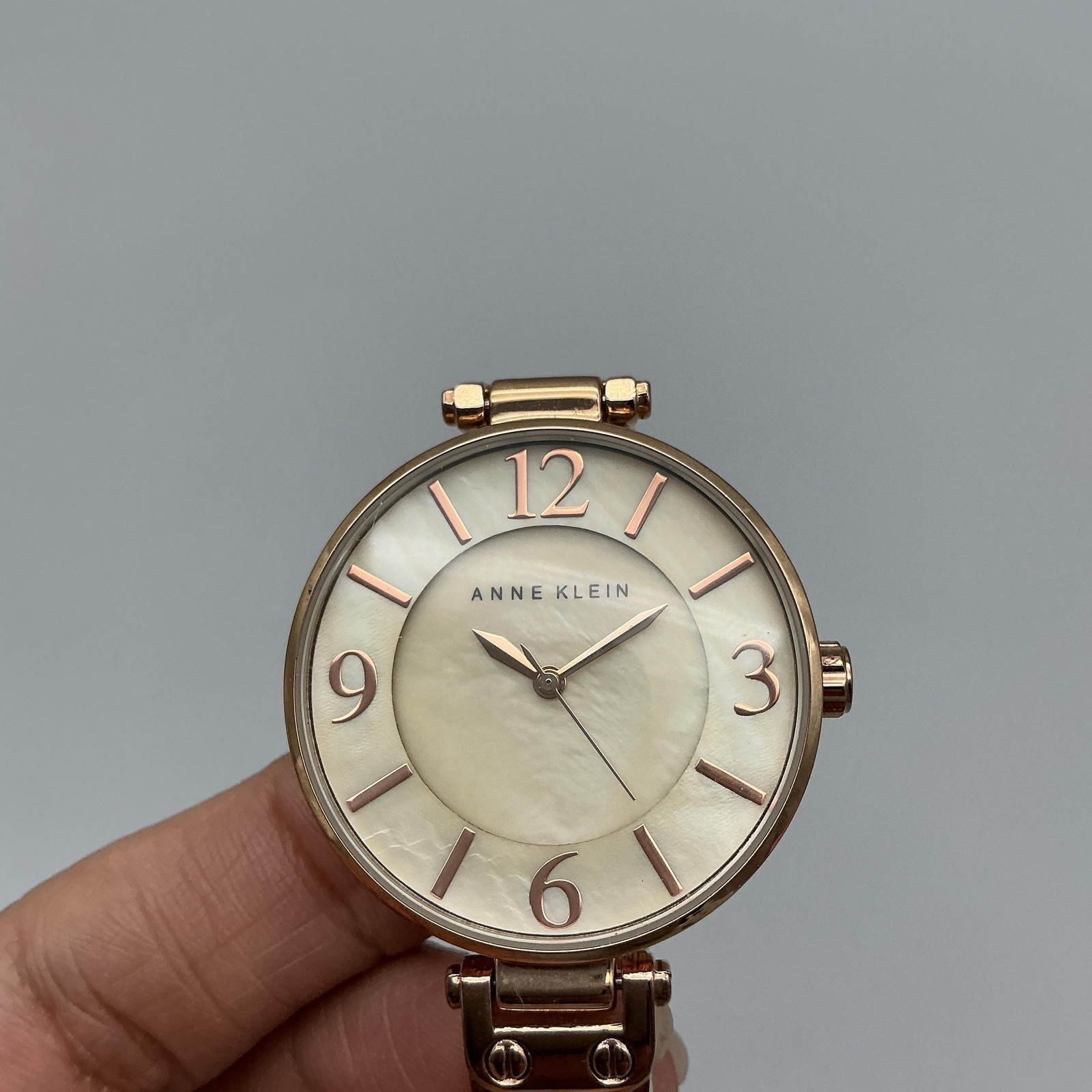 Anne Klein Womens Watch 34mm MOP Dial Gold Tone Bracelet Dress New Battery 7″