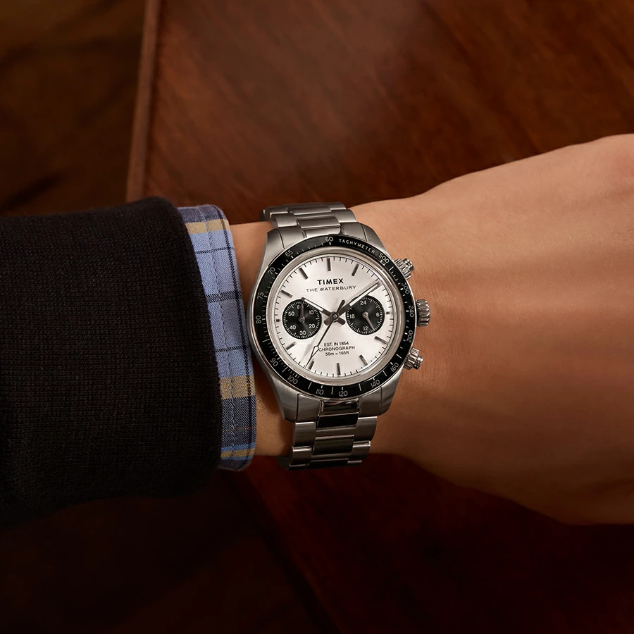 Timex Waterbury Heritage Chronograph 39mm Silver Stainless Steel New R8041060