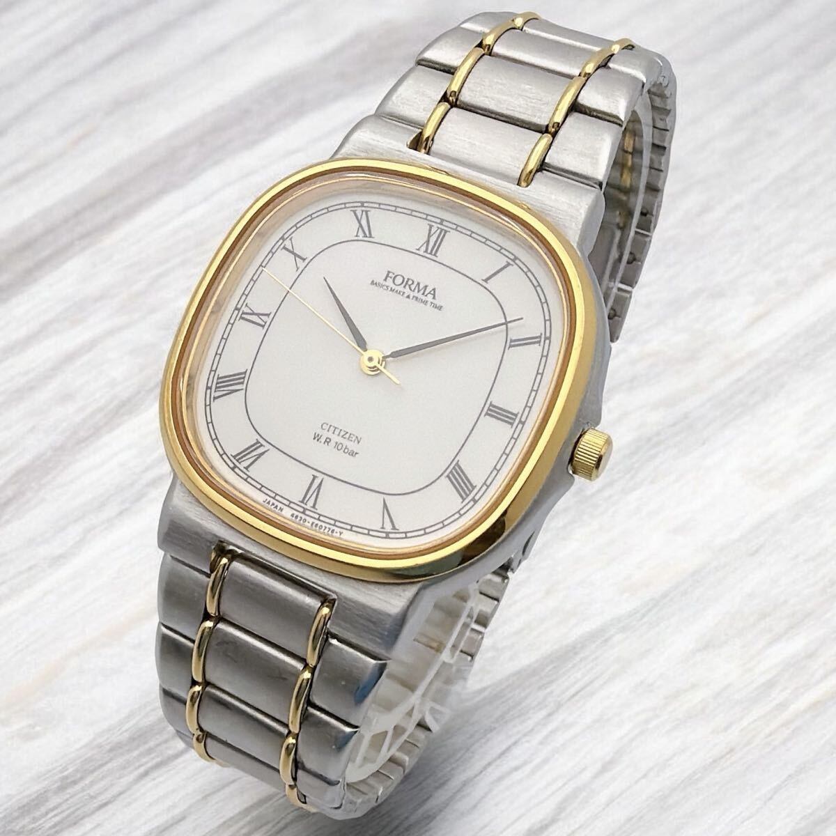 Citizen Forma Square Elegant Gold Tone Mens Watch Quartz Wrist 18cm Pre-Owned
