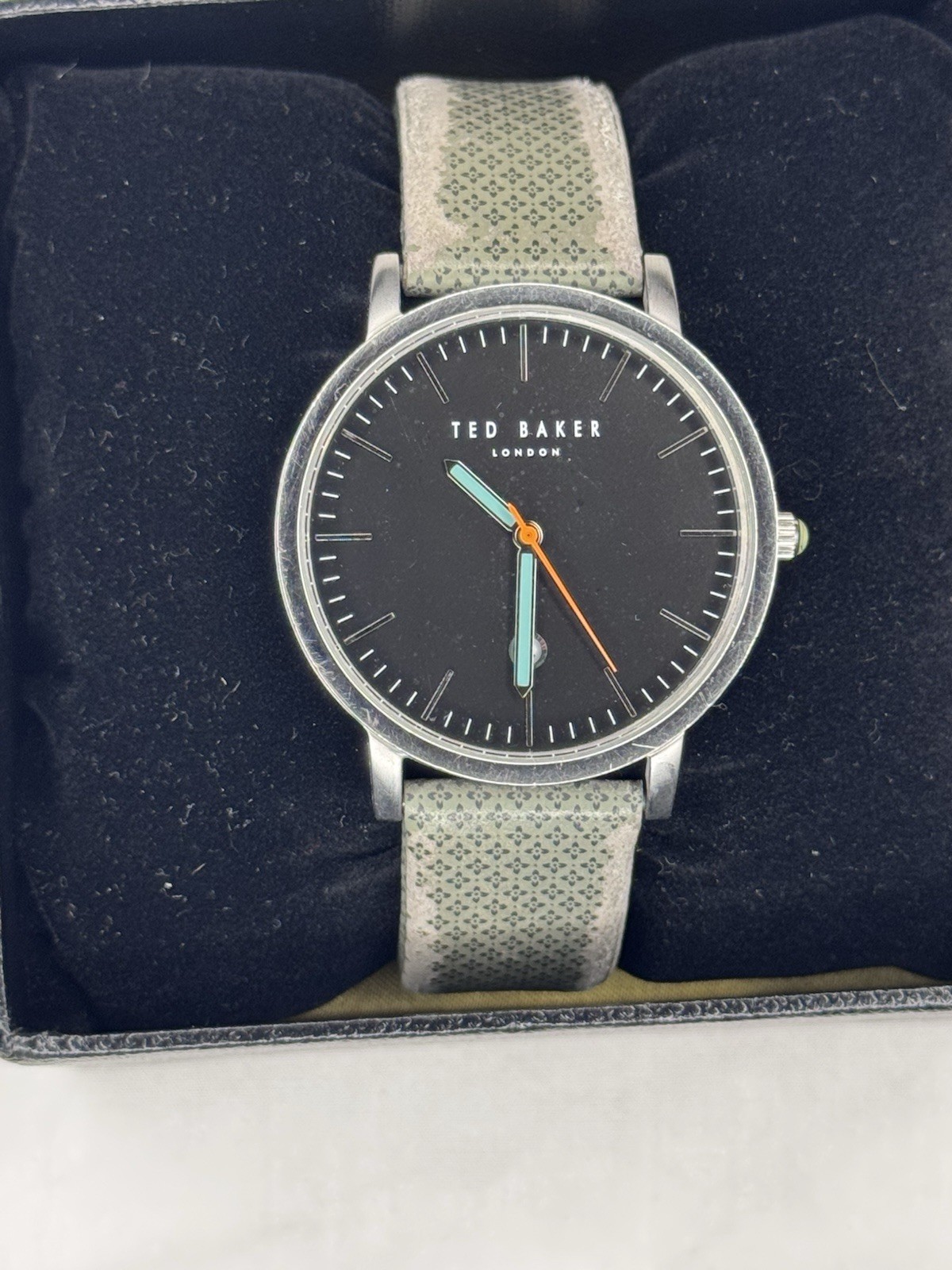 Ted Baker Graham Mens Watch 40mm Black Dial Gray Leather Date TE50624001