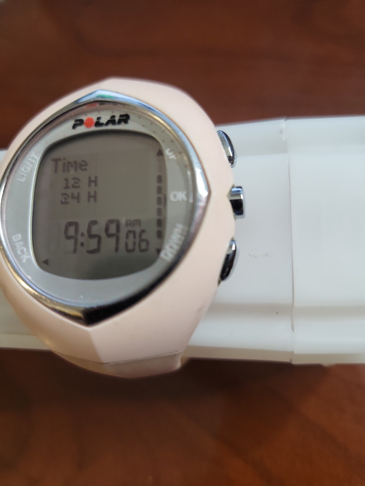 Polar F6 Heart Rate Fitness Monitor Ladies Pink Digital Watch New Battery