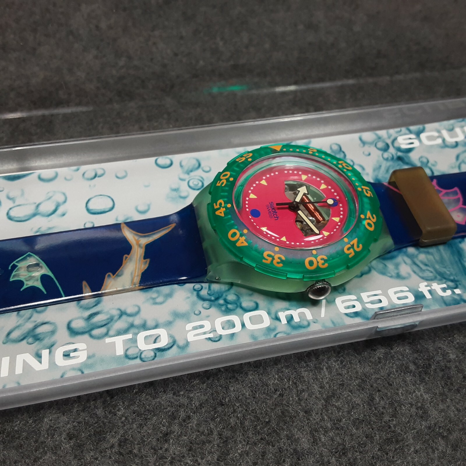 «Happy Fish» Swatch Scuba 200 Vintage Unworn in Original Box SDN101