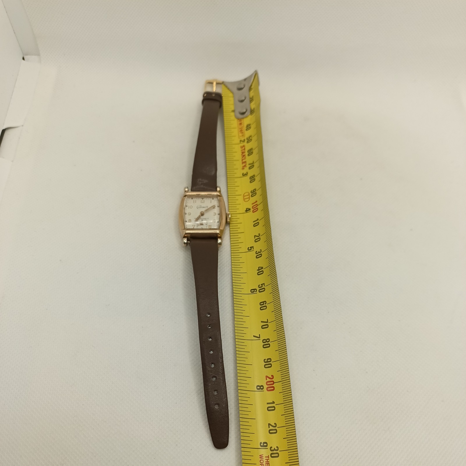 Coronet Handley Gold Filled Anti magnetic Vintage Manual 12 Hour Collectable