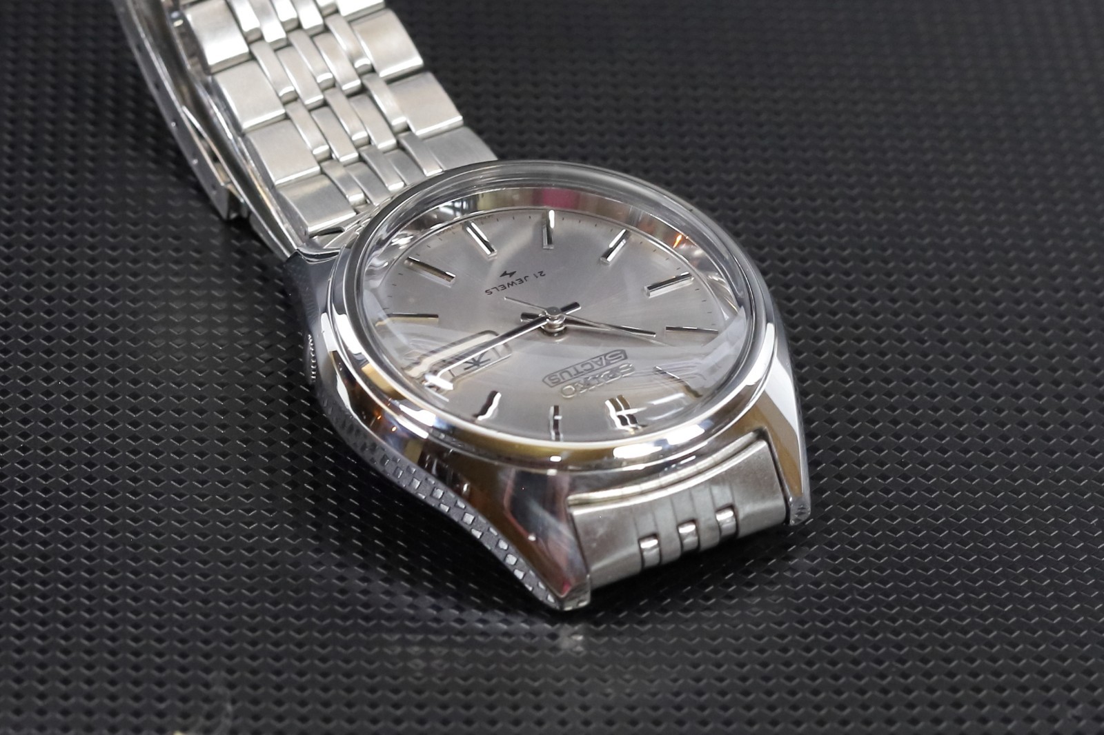 Seiko 5 Actus 7019-7060 Automatic 21J Day-Date Silver Blue Dial Vintage Japan