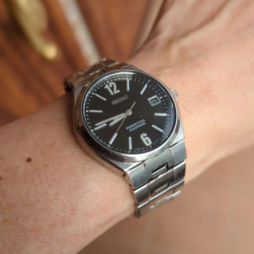 SEIKO 8F32-00M0 Quartz Perpetual Calendar 1.42in SS Black Dial Watch