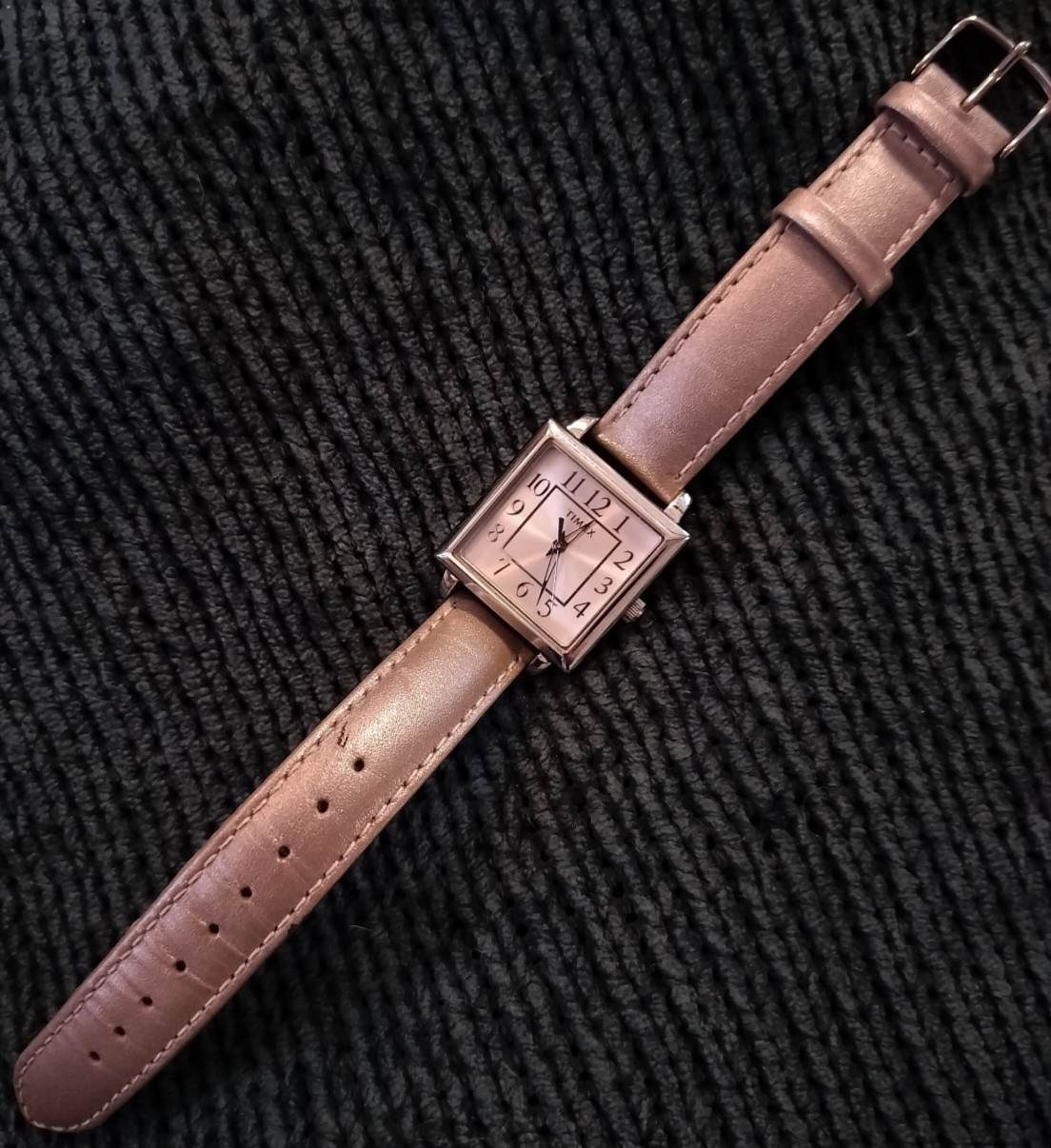 Timex T2P095 Genuine 22cm Silver Leather Strap Women’s Watch NEW BATTERY