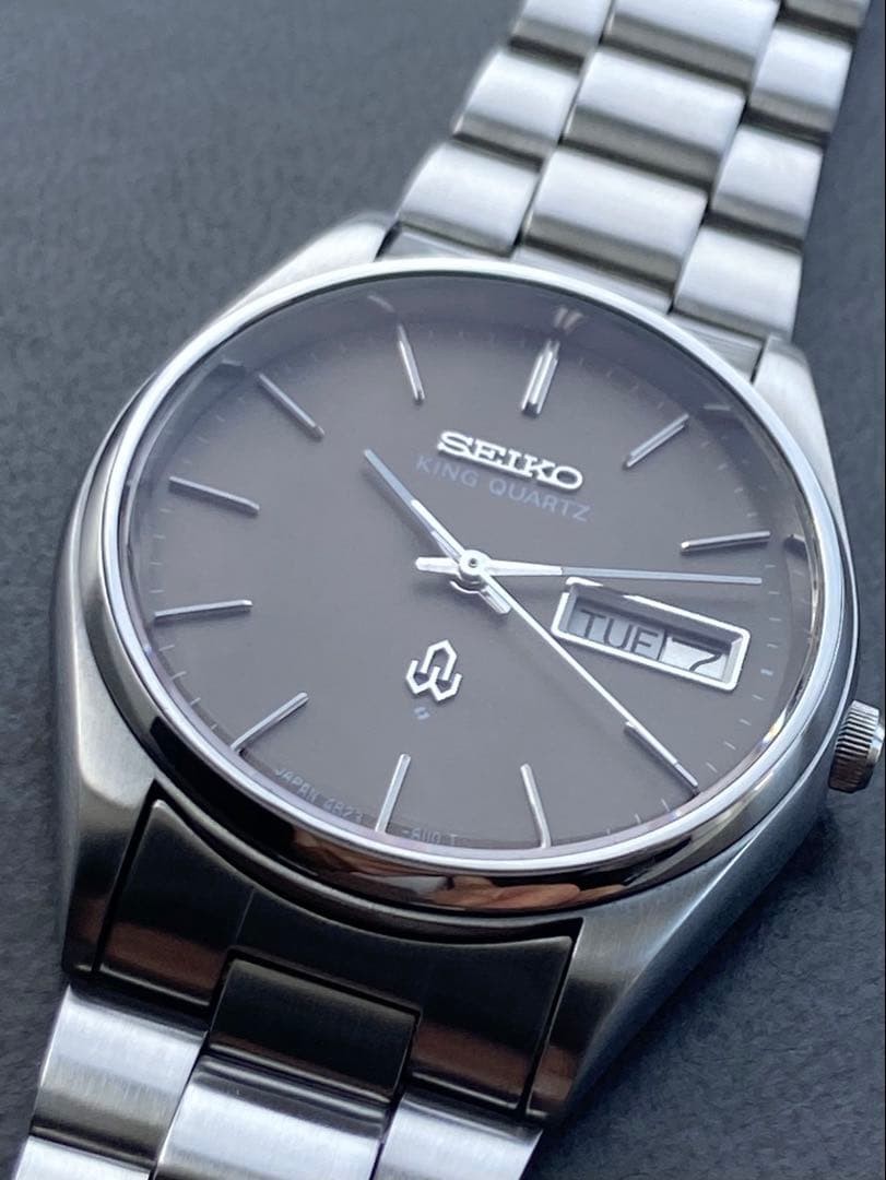 Seiko King Quartz 48 Model Gray Dial Vintage Watch No Box