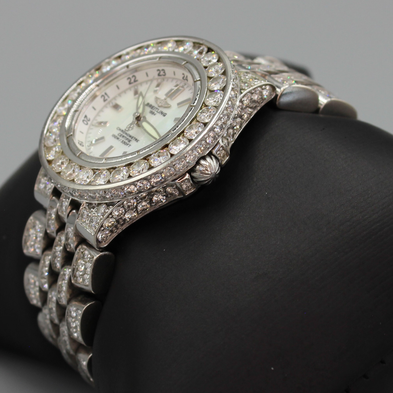 21 CARAT BUST DOWN BREITLING STARLINER WHITE MOTHER OF PEARL DIAL DIAMOND WATCH!