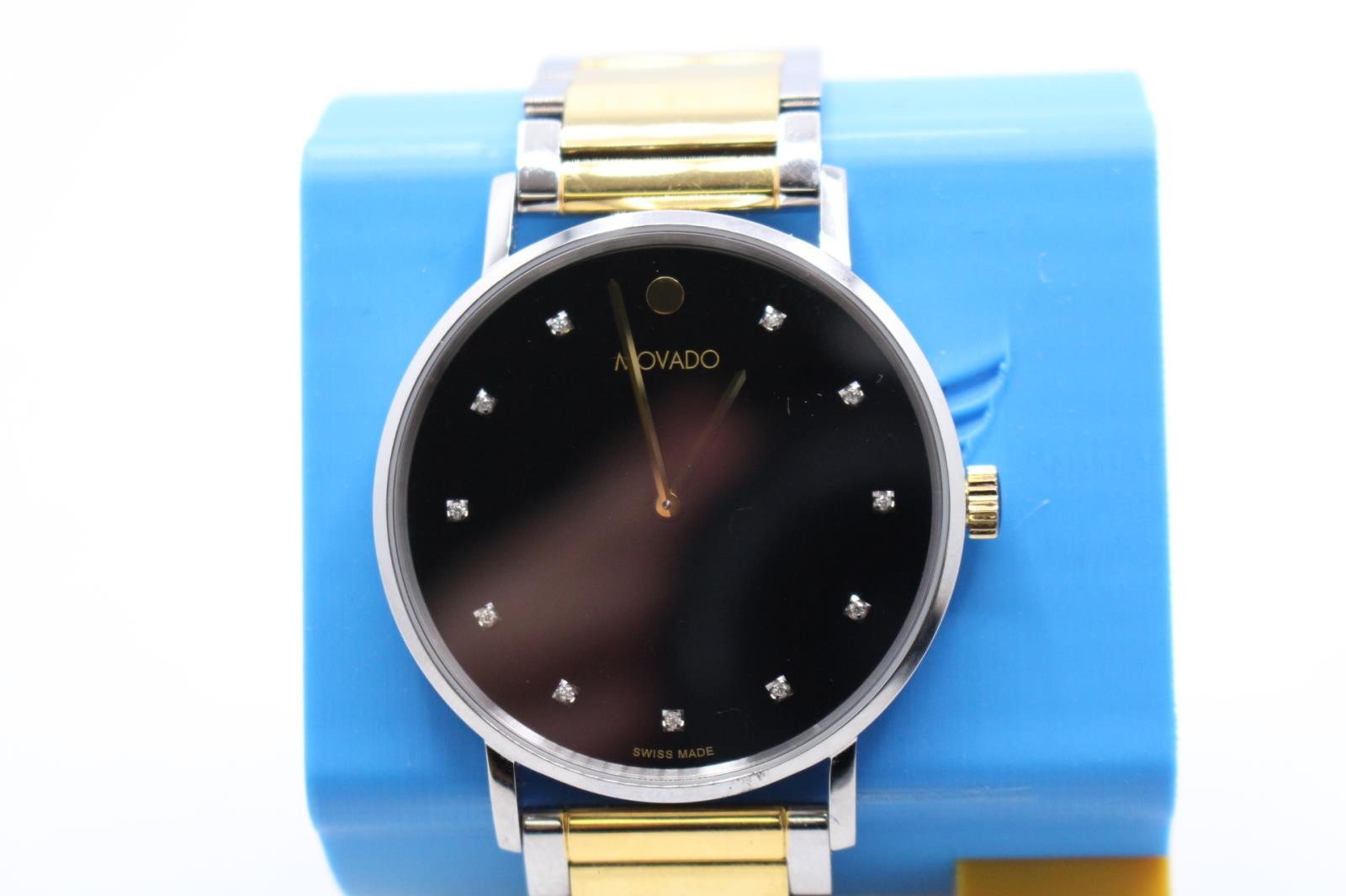 Movado Signature Watch Movado 0607753 Two Tone Black Diamond Dial Swiss 40mm