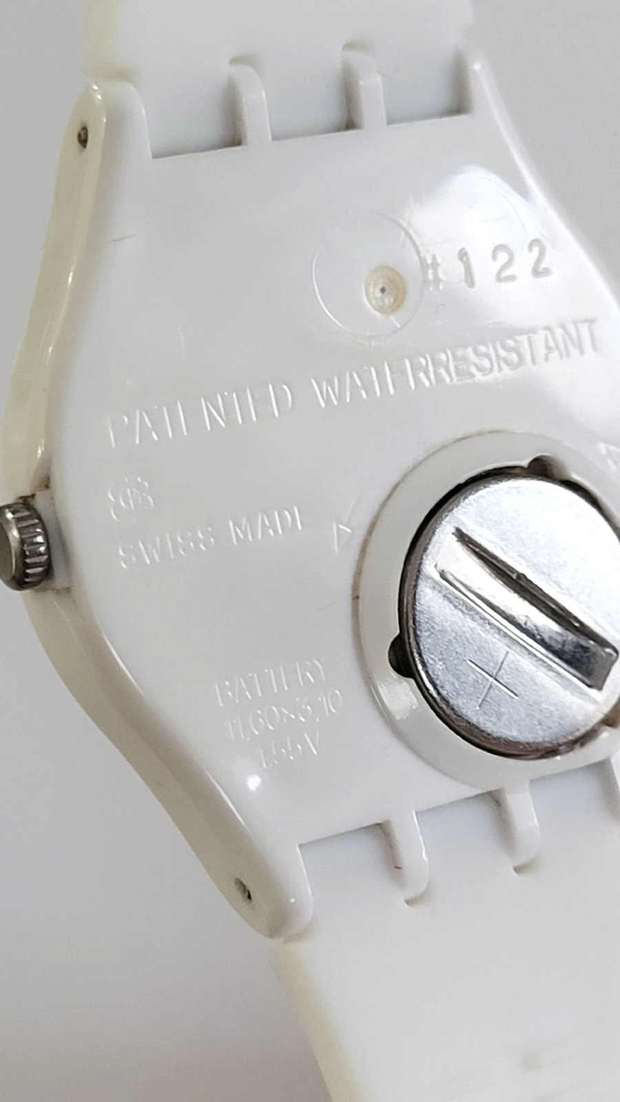 Swatch Originals: Standard Gent Watch ‘Just White’ – GW151 on New Silicone Strap