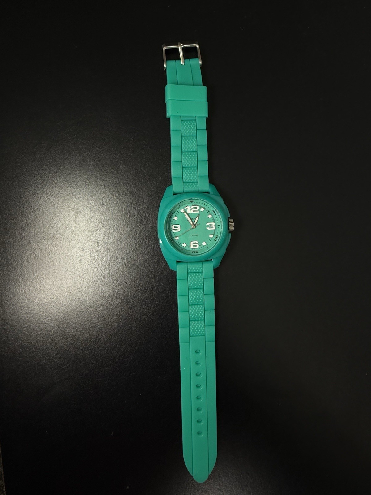 Geneva Platinum Analog Quartz Wristwatch Green Rubber Strap Casual Round Dial