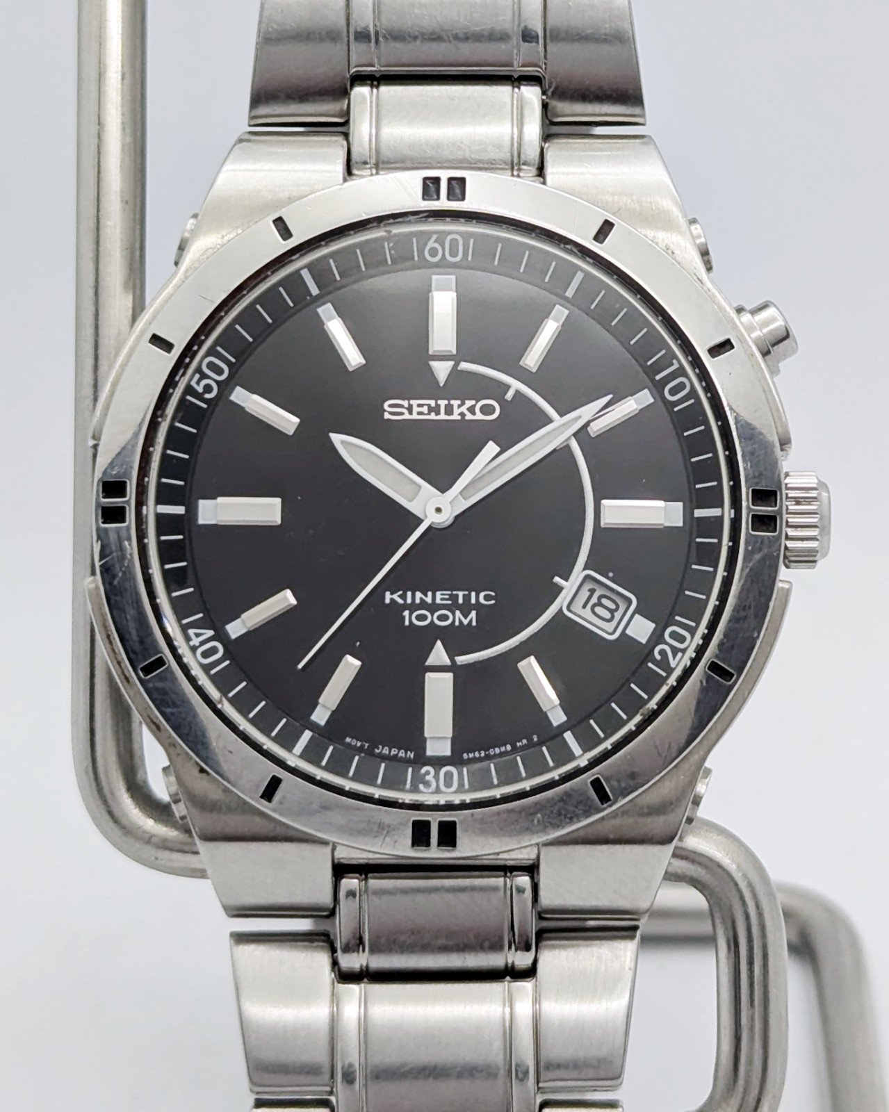 Seiko Kinetic 5M62 Black Dial 100M Exhibition Back | New Capacitor & Crystal