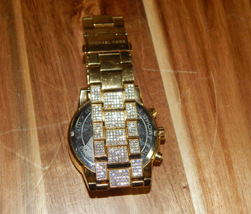 MICHAEL KORS MK-6747 Ritz Chronograph Pave Gold Tone Stainless 41mm Watch 50m