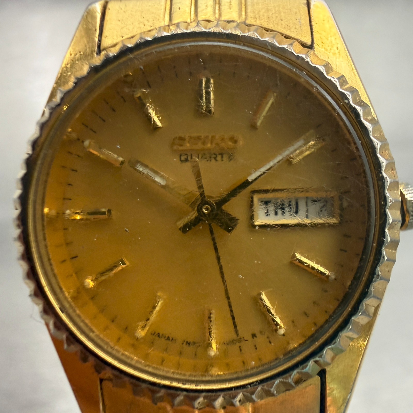 Seiko Watch Women 24mm Gold Dial Gold Tone Daydate Round 7N83-0049 New Battery