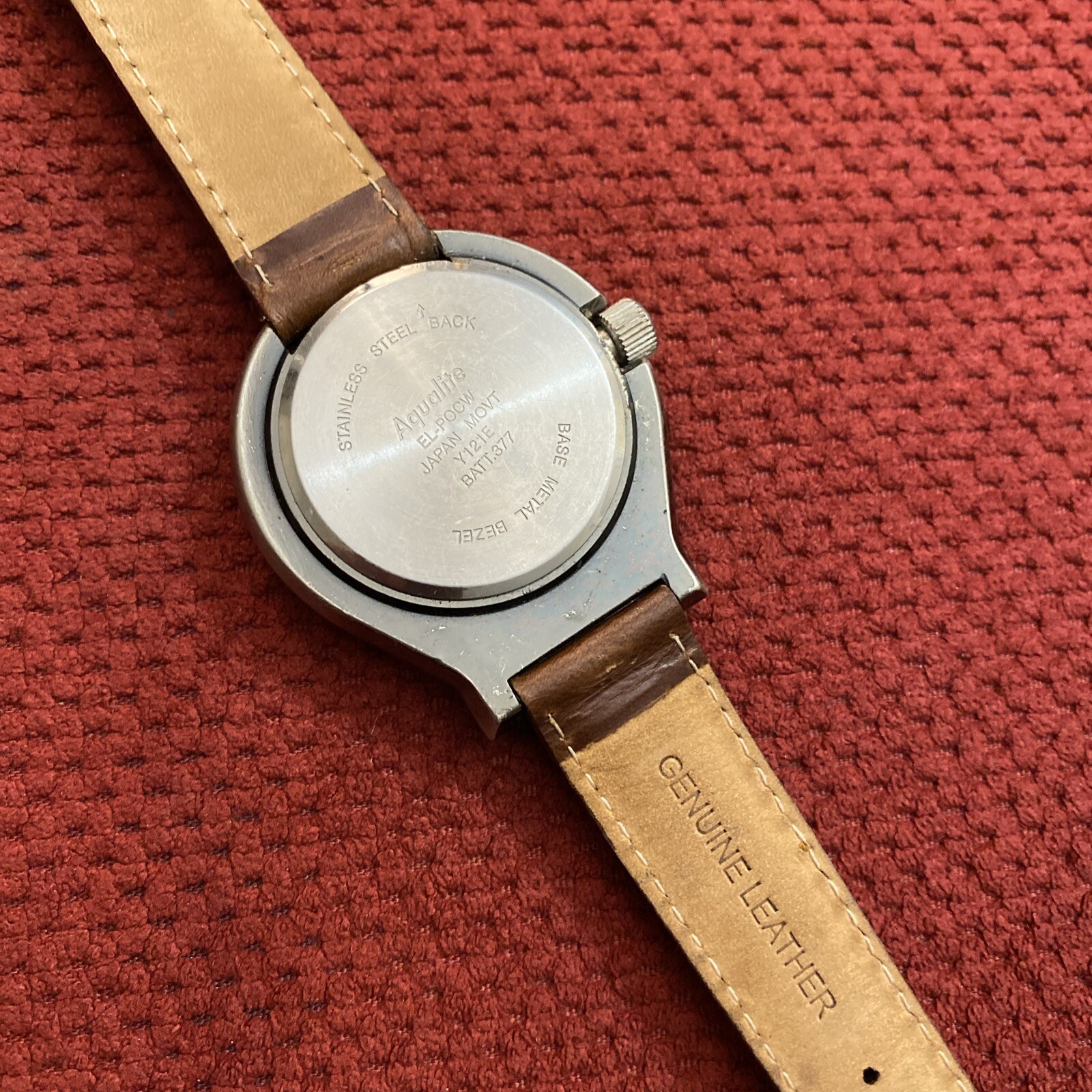 AQUALITE Men’s Watch. Right Handed Wrist Watch.