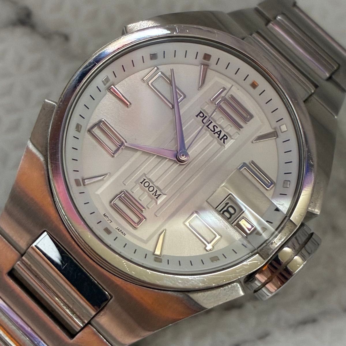 SEIKO s overseas brand PULSAR Quartz Men s Sports Watch. Working condition.