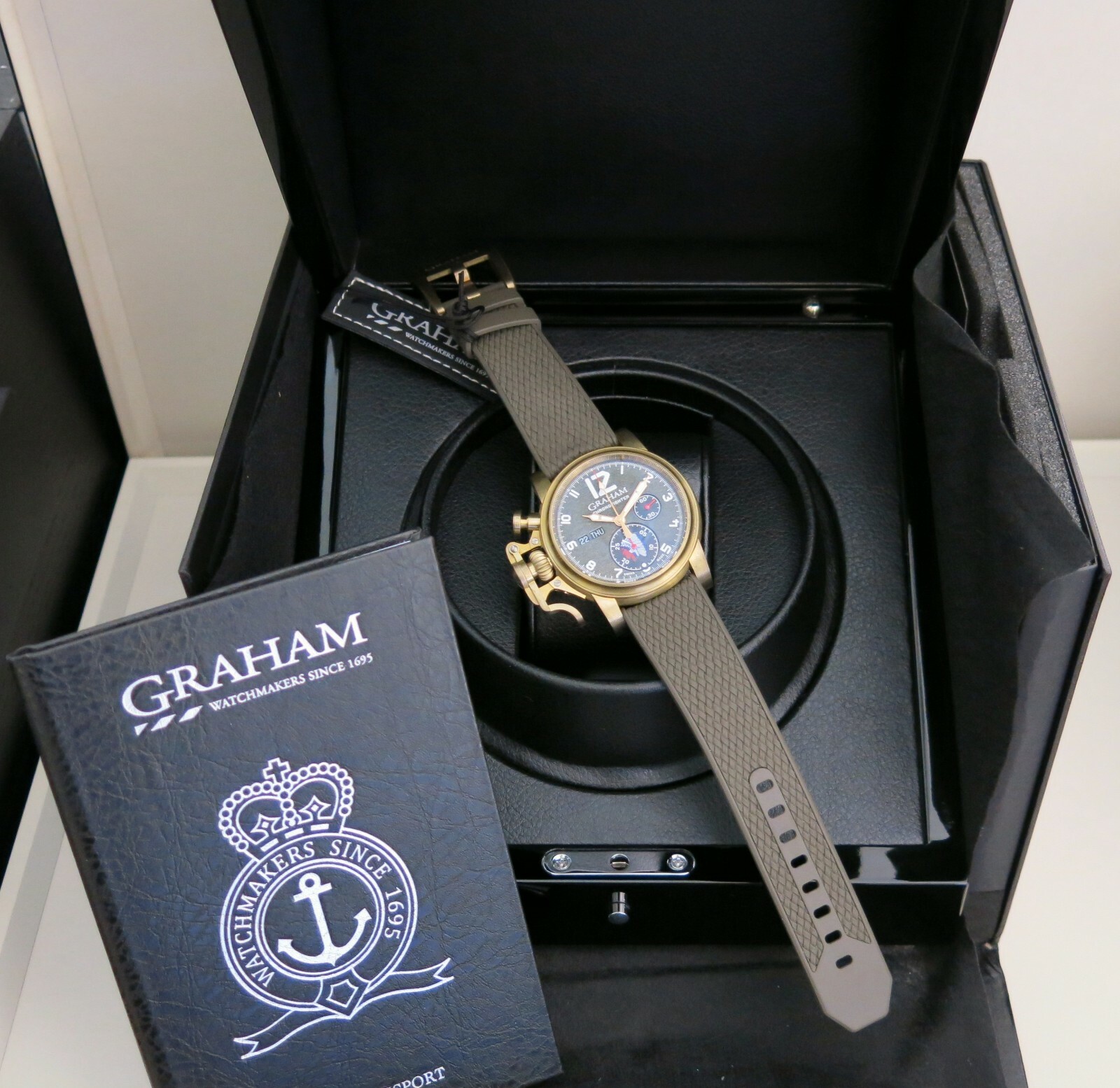 Graham Chronofighter Vintage Overlord 75 Years Anniversary Limited Edition New !