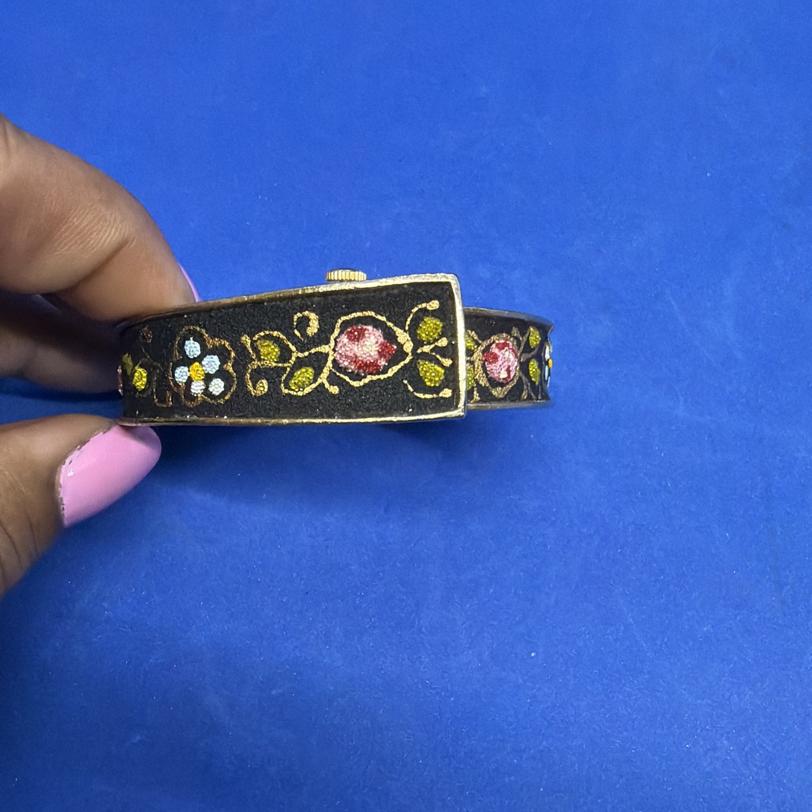 Vintage Geneva 17 Jewels Watch Bracelet With Floral Band