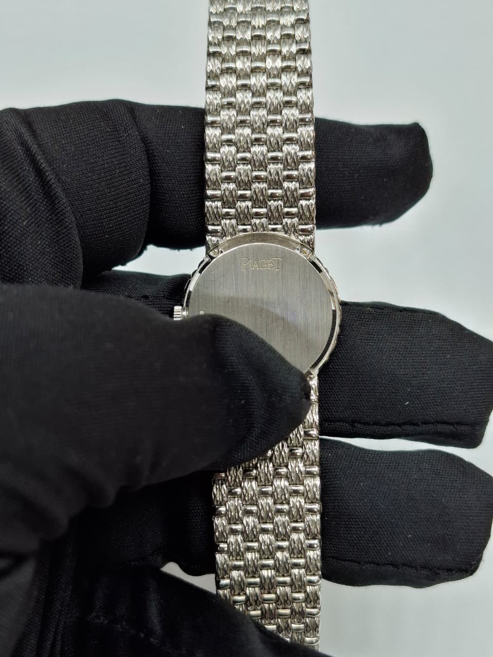 Piaget 9701D231 Vintage White Gold with Opal Dial. B14716