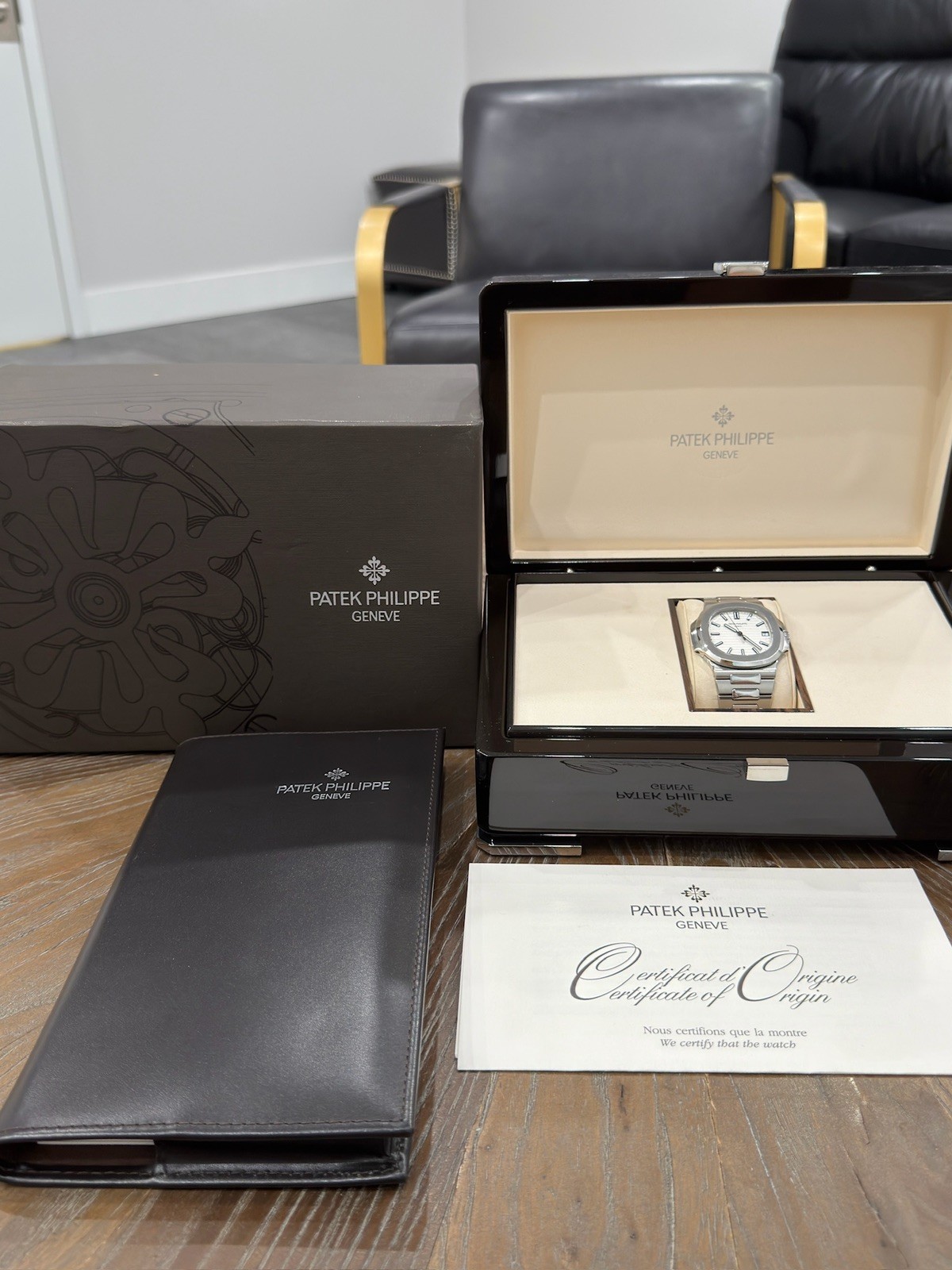 2014 Patek Philippe Nautilus 5711/1A White Piano Dial Box Papers 5711 Steel