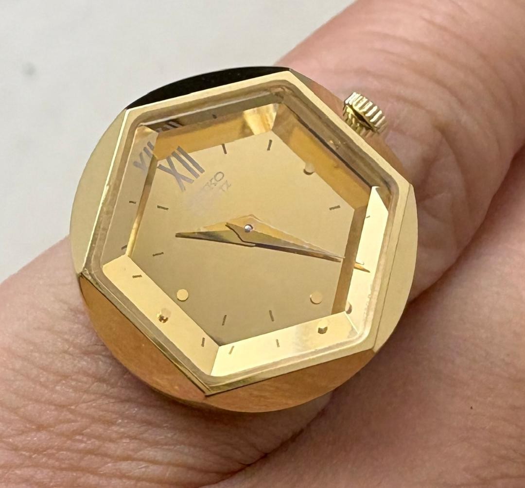Rare 1980 Seiko Quartz Ring Watch Hexagonal Cut Glass Gold