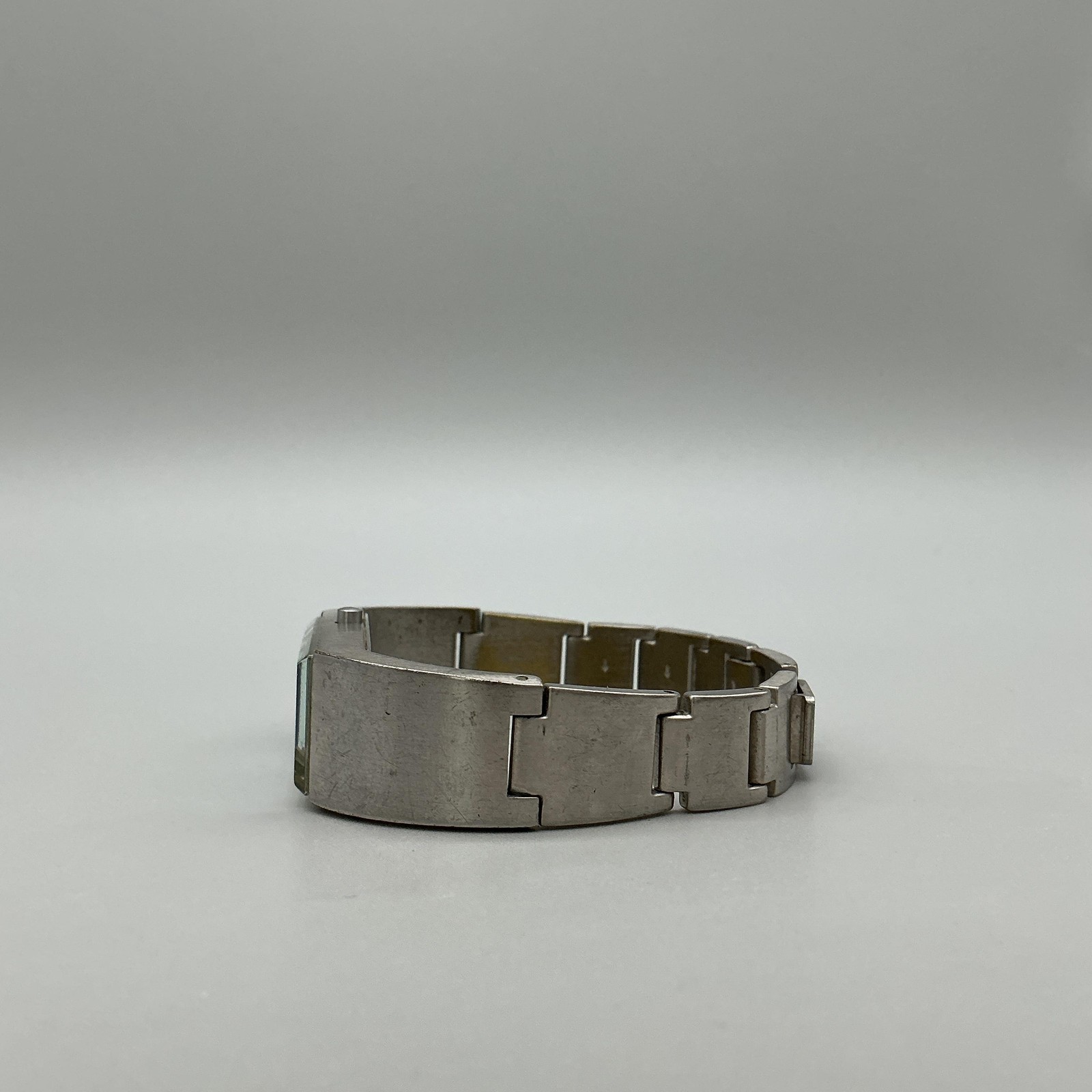 Vintage Fossil Womens Watch 18mm Silver Tone F2 ES-9061 New Battery 6.75″