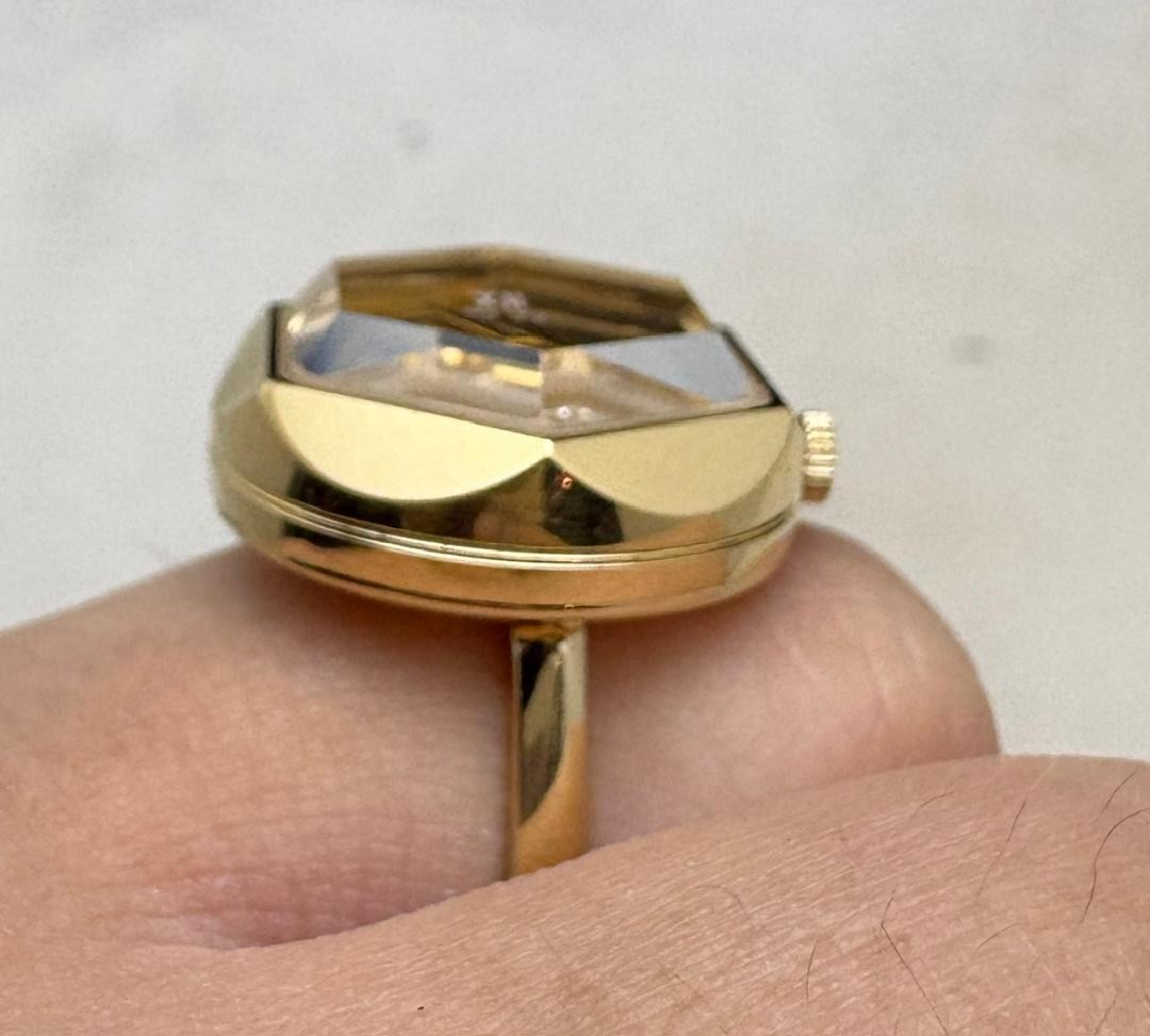 Rare 1980 Seiko Quartz Ring Watch Hexagonal Cut Glass Gold
