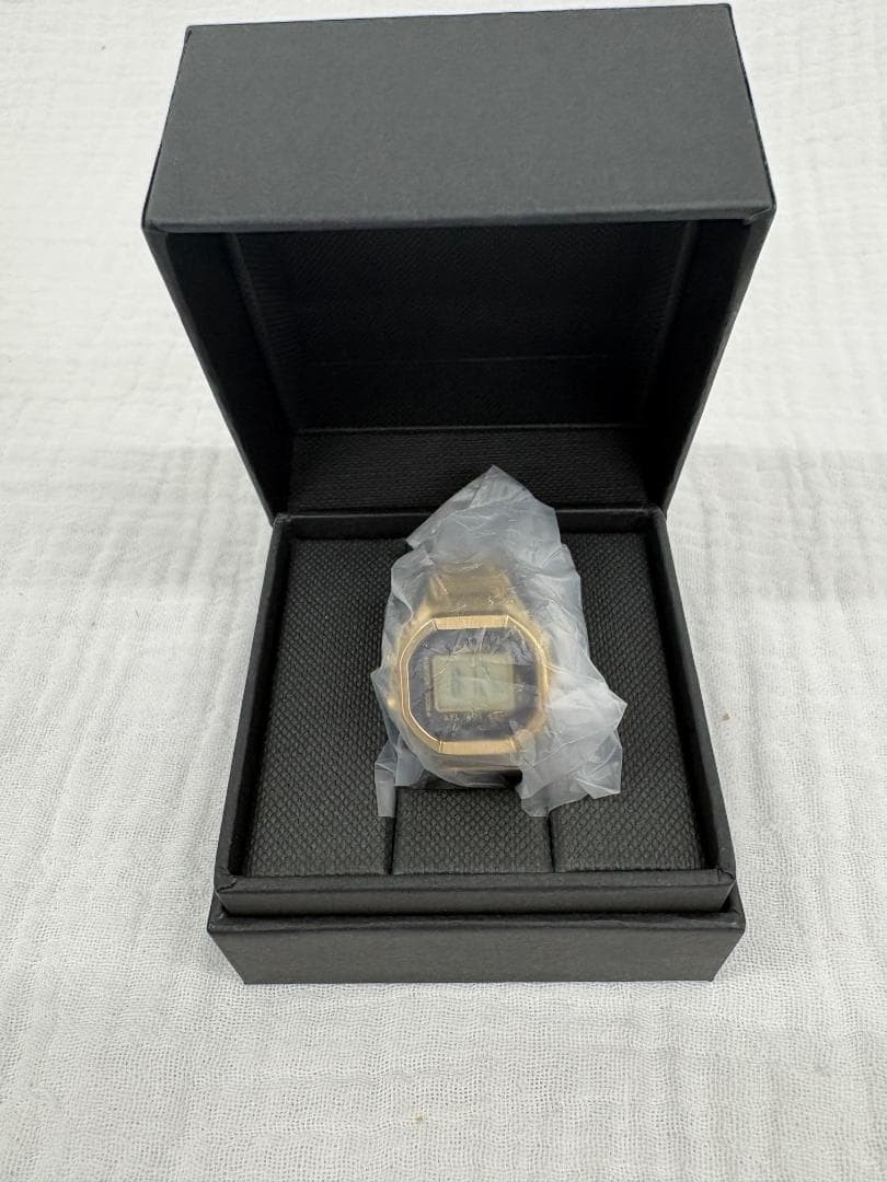 New CASIO CRW 001G 9JR Ring Watch Gold