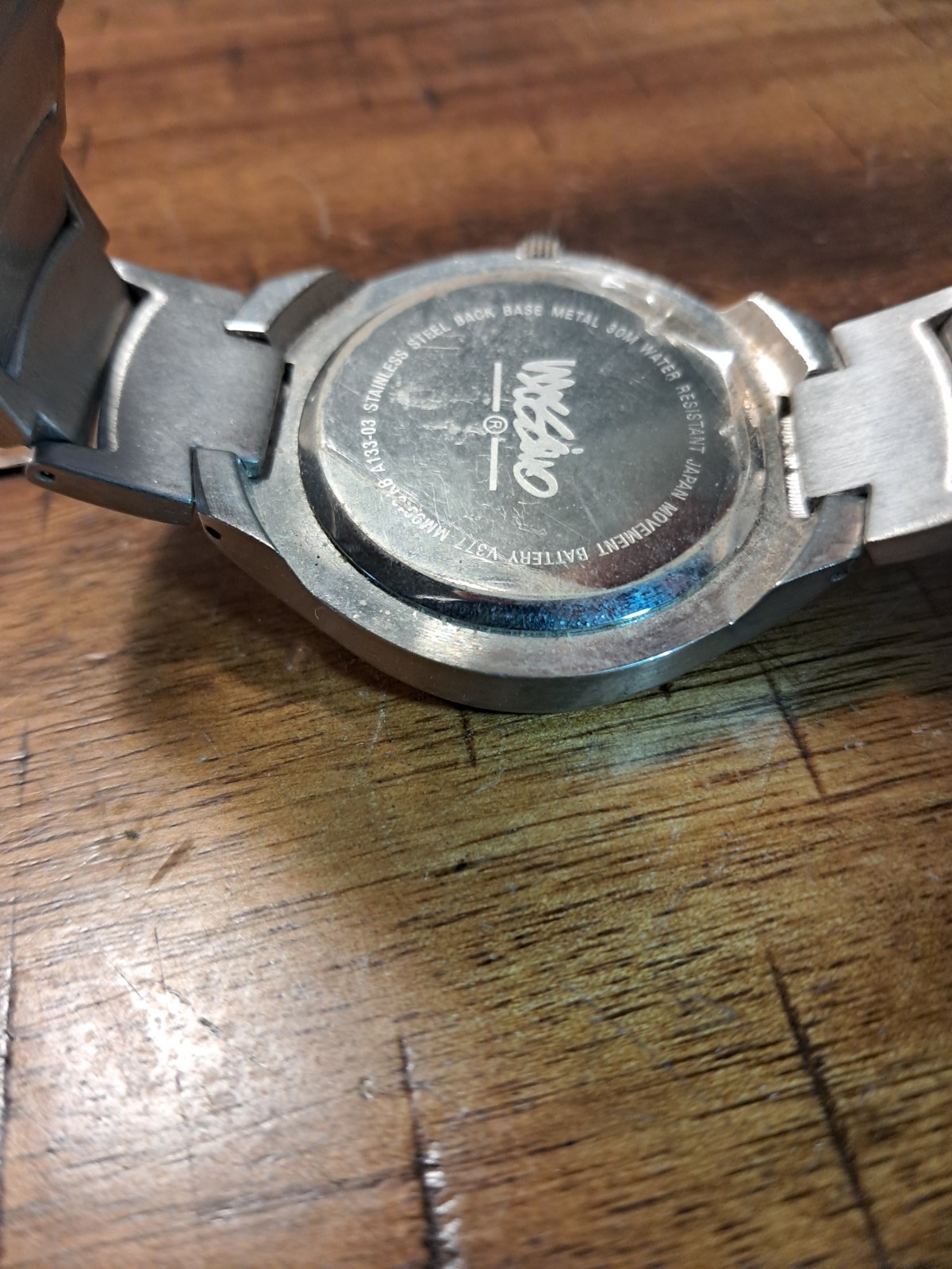 Mossimo Men’s Watch 38MM Green Dial Date Gray Bracelet Band 8″ Needs Battery