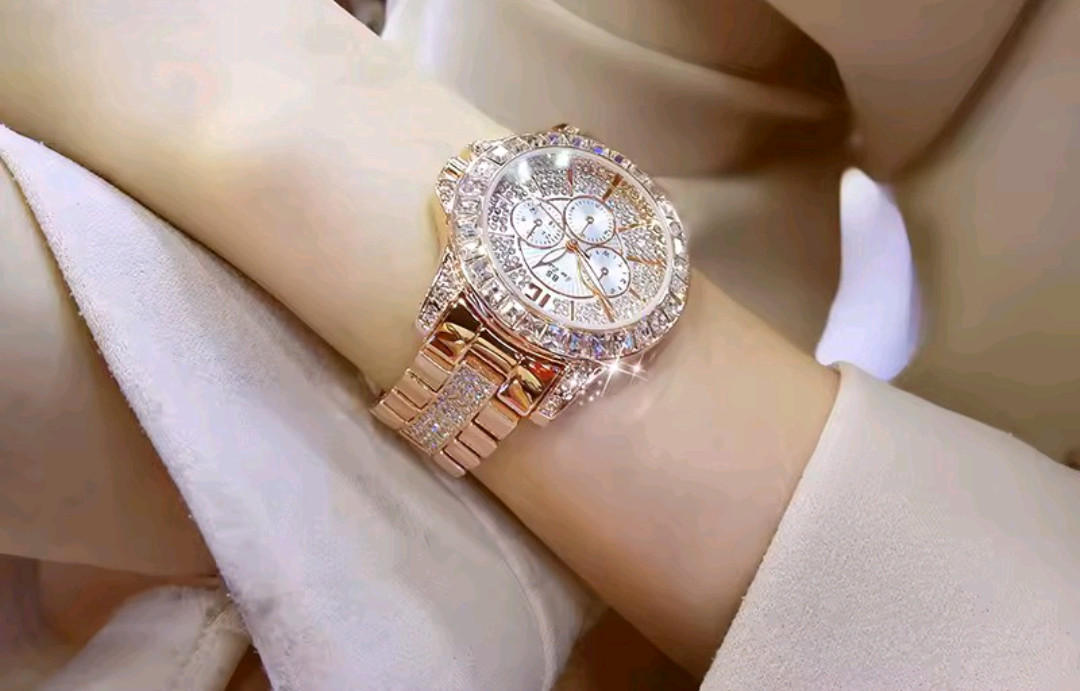 Beautiful Full Iced Zircon Luxury Watch for Women Bling Bling