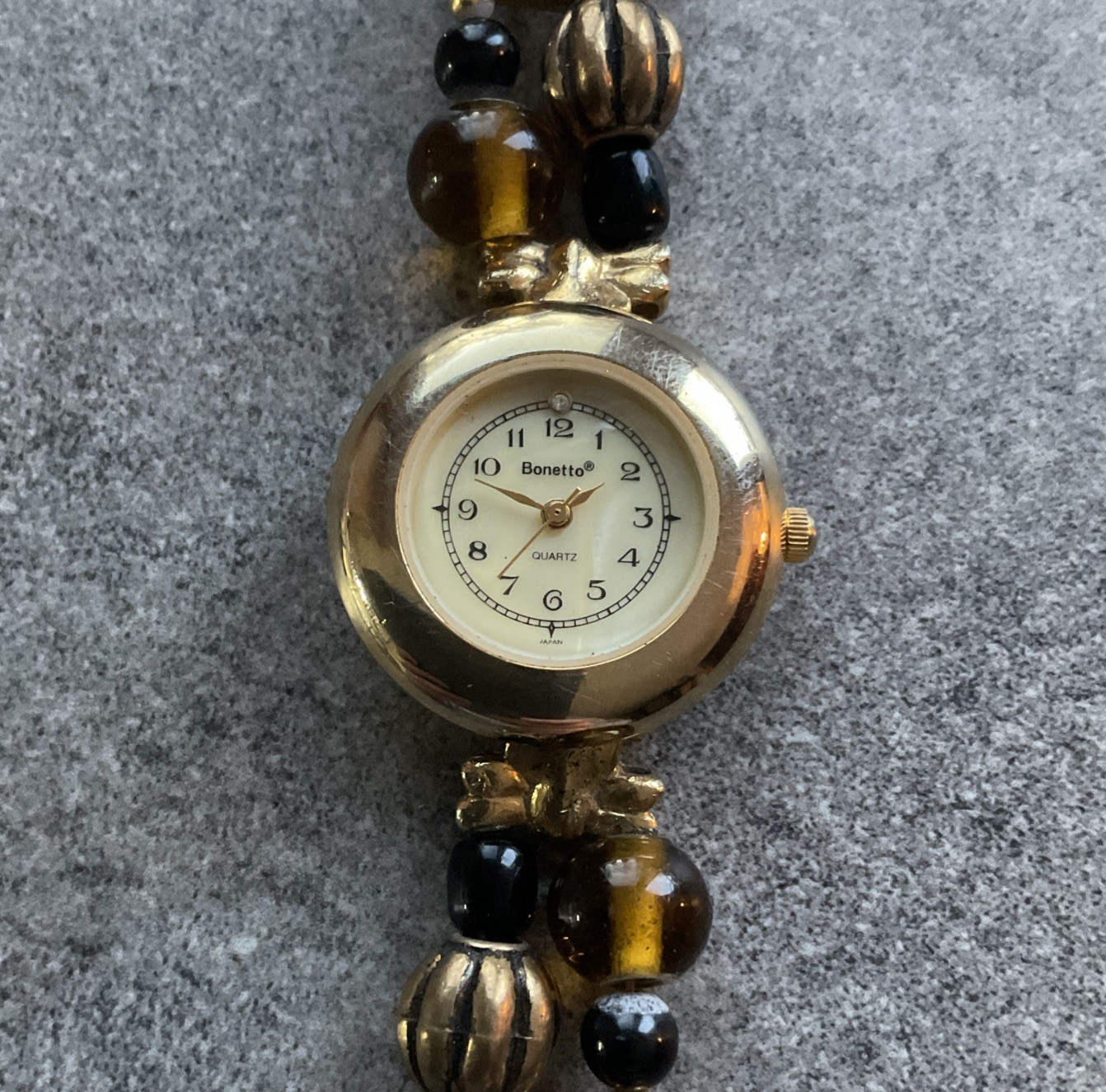 Vintage Bonetto Womens Watch 28mm Gold Tone Case Beaded Band Bin W