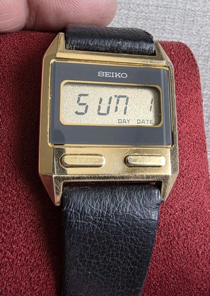 Vintage Seiko F231 4030 Digital Watch