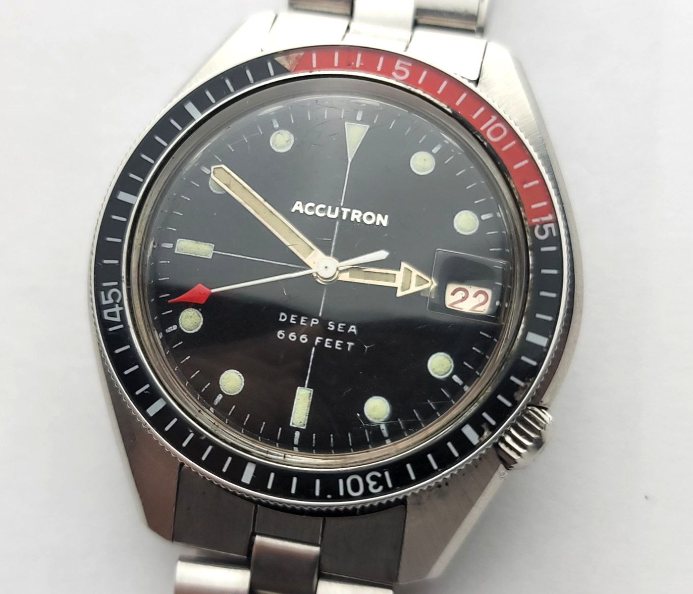 Vintage 1970 Stainless steel Accutron Deep Sea 666 Original bracelet running.