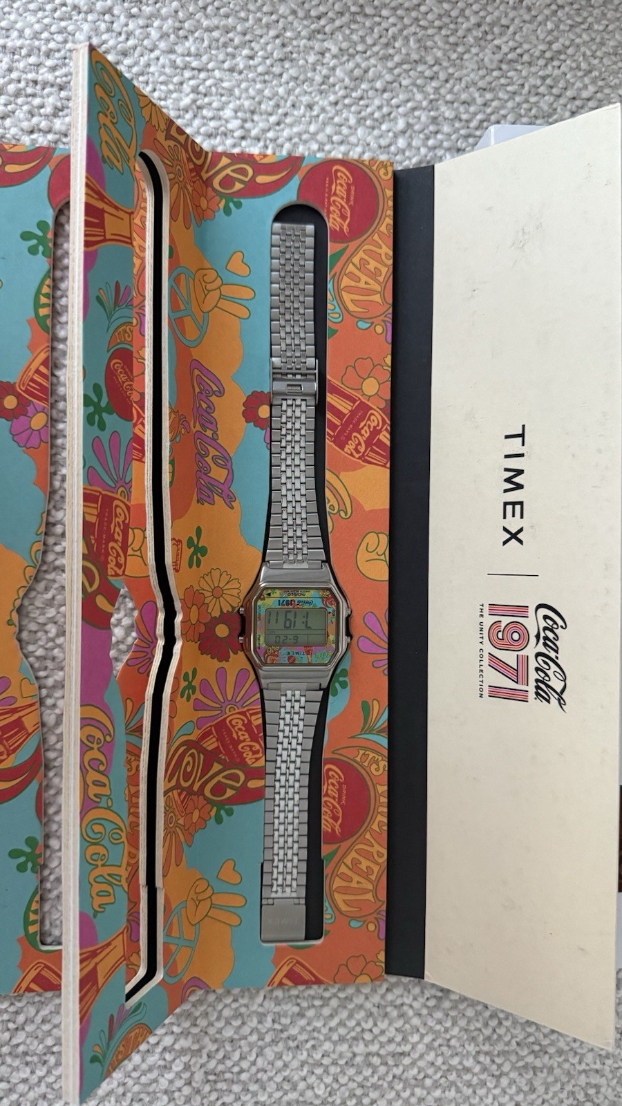 New Limited Edition Timex T80 X Coca-Cola 1971 Unity Collection TW2V25900