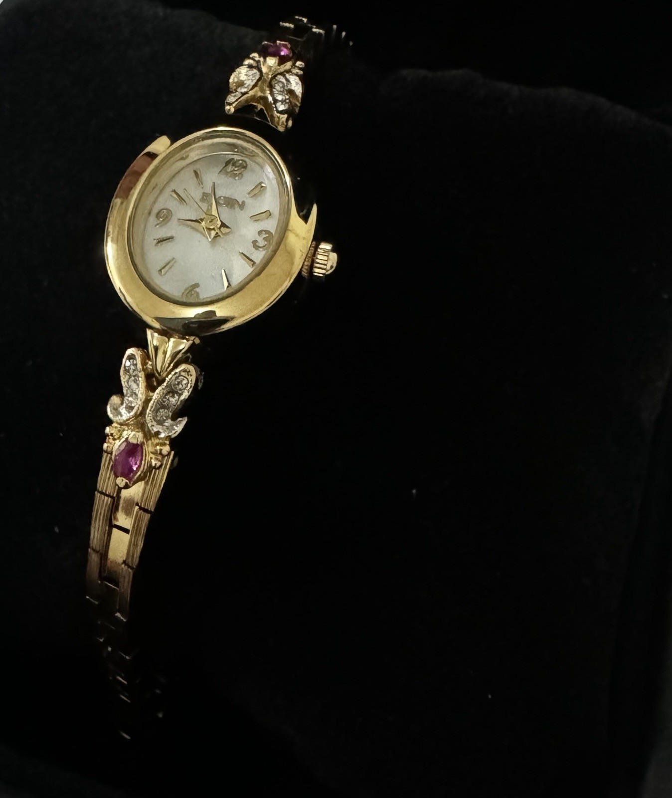 vintage antique elgin Luxury Gold Tone With 2 Genuine Ruby Stones Ladies Watch.