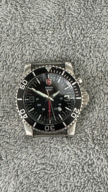 Swiss Army Maverick II watch-NOT WORKING