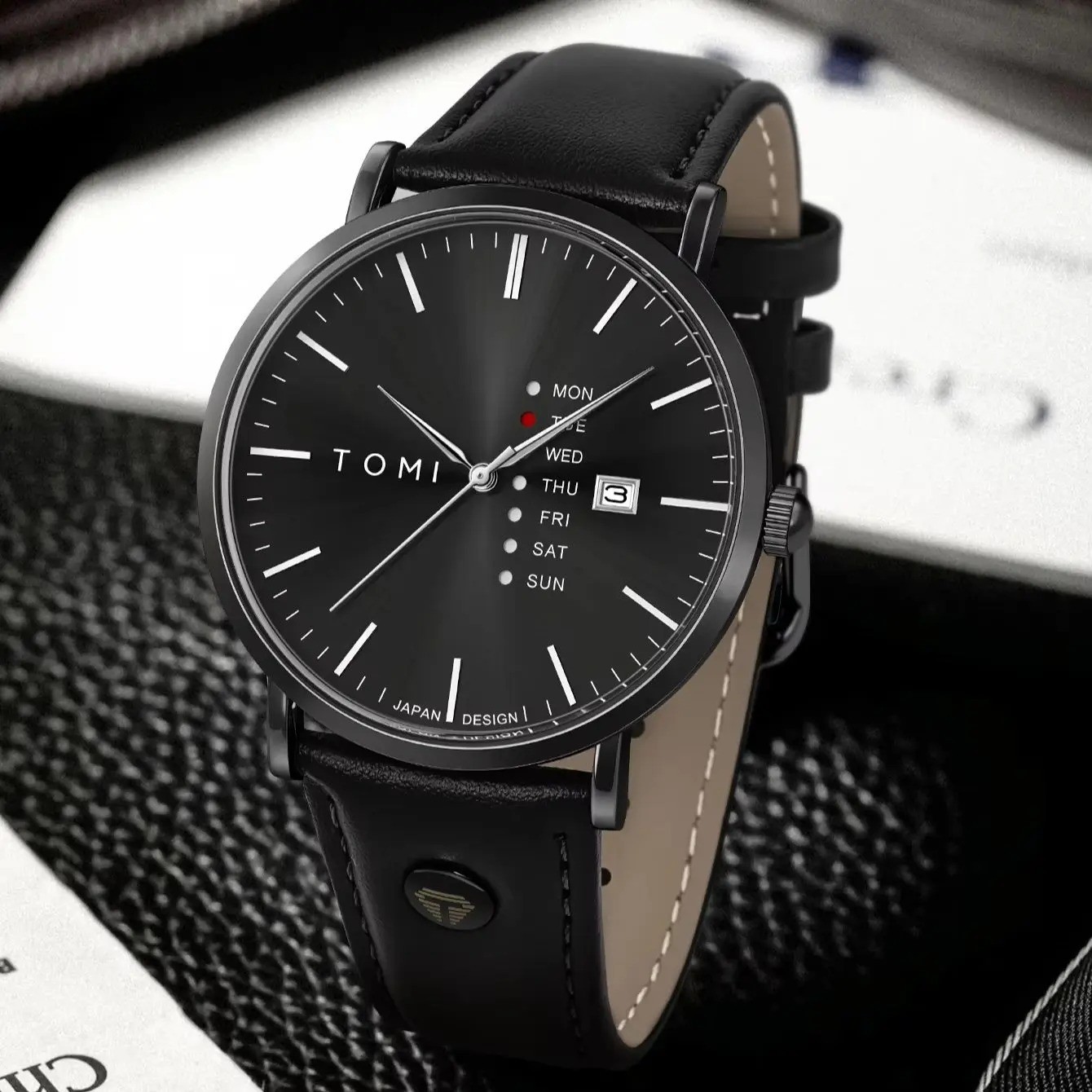 Men’s Quartz Analog Watch Day Date Leather Strap Business Dress Wristwatch