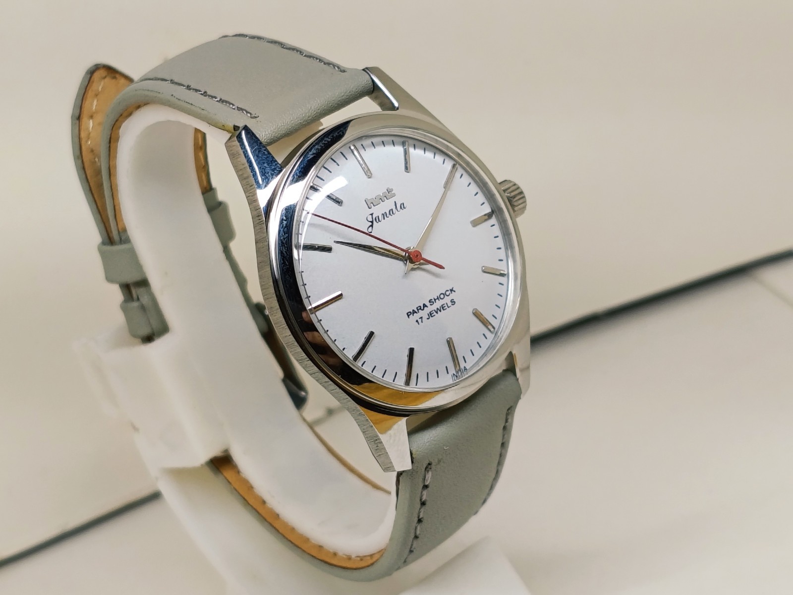 HAND WINDING VINTAGE HMT JANATA WHITE DIAL PARA SHOCK MECHANICAL WATCH FOR MENS