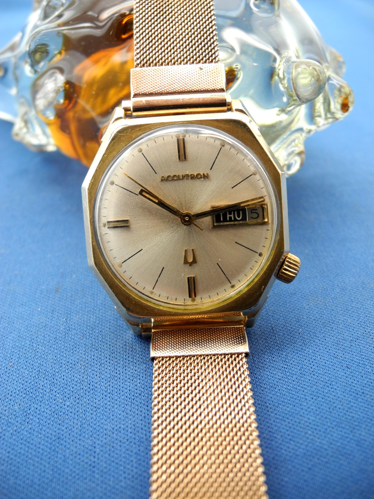 BULOVA ACCUTRON,W/DAY DATE, «M8» WATCH 218,OCTAGON CASE, RUNS
