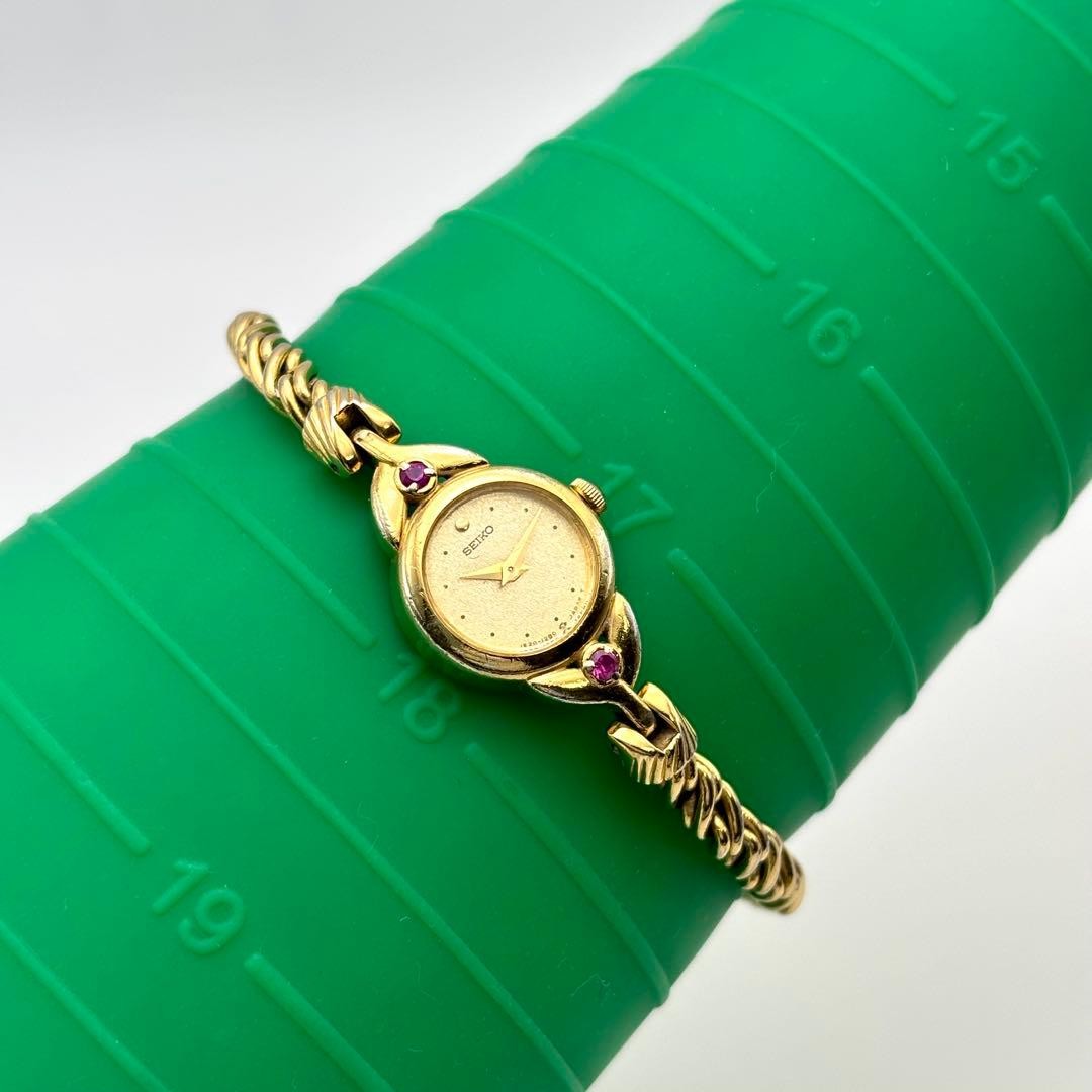 Seiko Ladies Watch 2P Ruby Gold Bracelet Quartz Japan New Battery Rare 072741