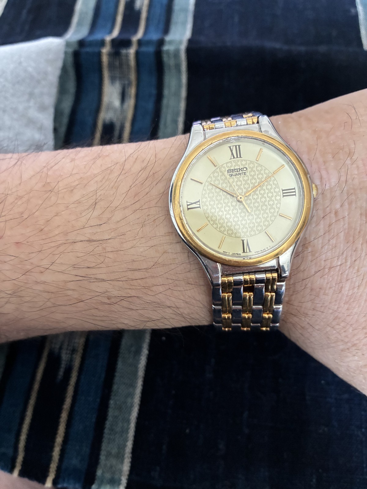 Vintage 1994 SEIKO V701 Quartz Two-Tone Mens Dress Watch – Serviced