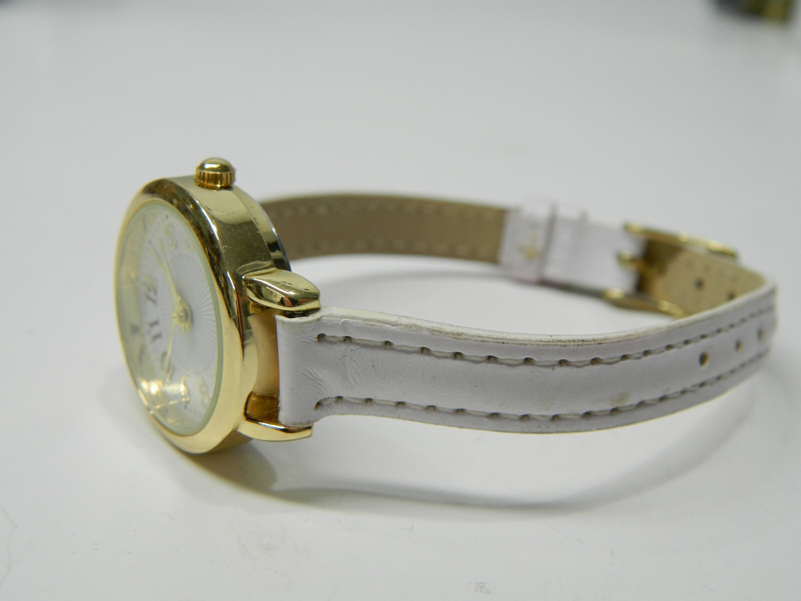 Beautiful Gold tone with Lilac/Blush color band Lady’s wristwatch/watch