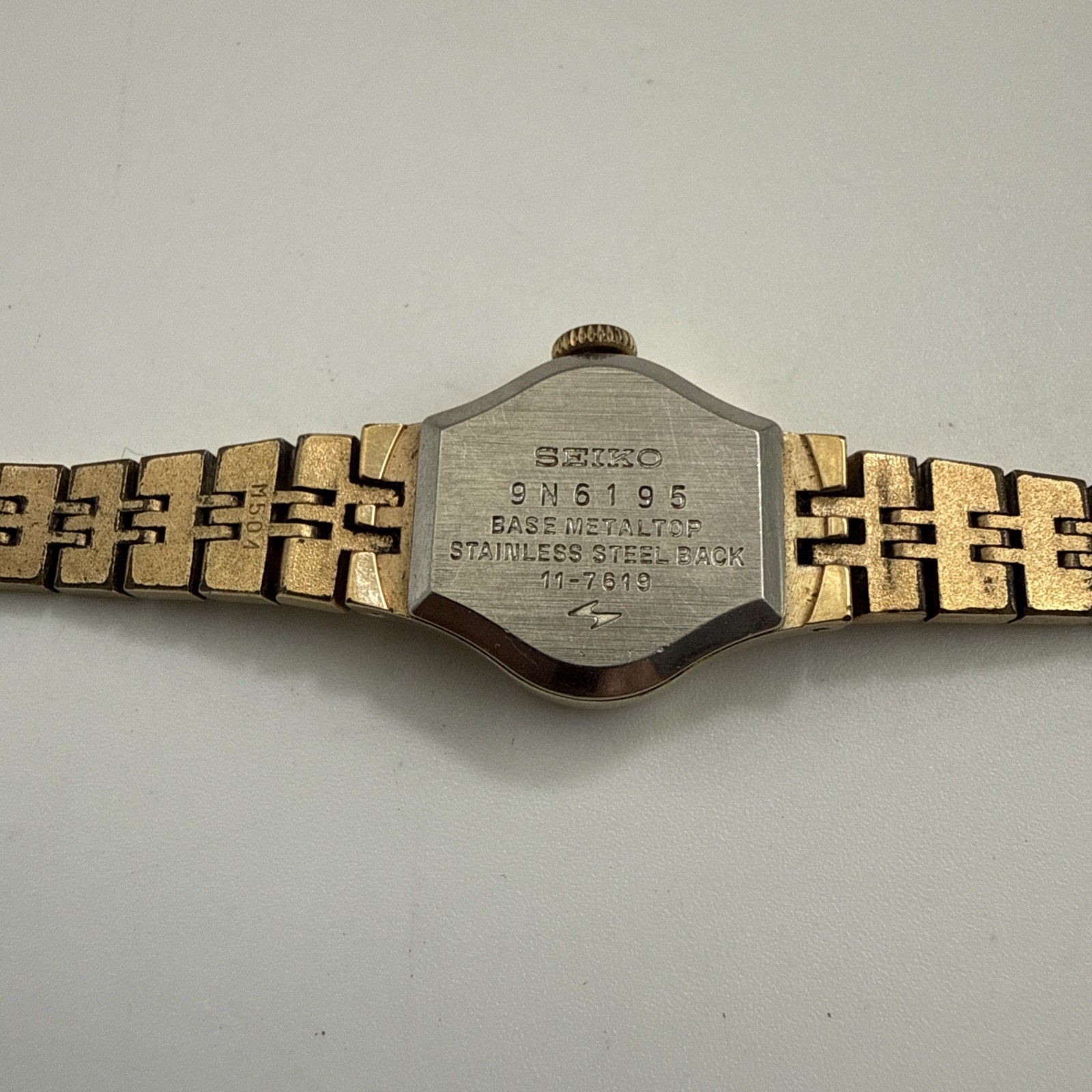 Vintage Seiko Watch 11-7619 Women Hand Winding Mechanical Gold Tone Oval 5.75″
