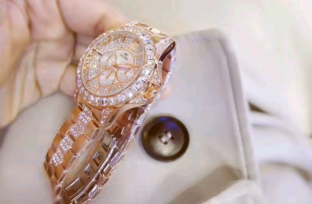 Beautiful Full Iced Zircon Luxury Watch for Women Bling Bling