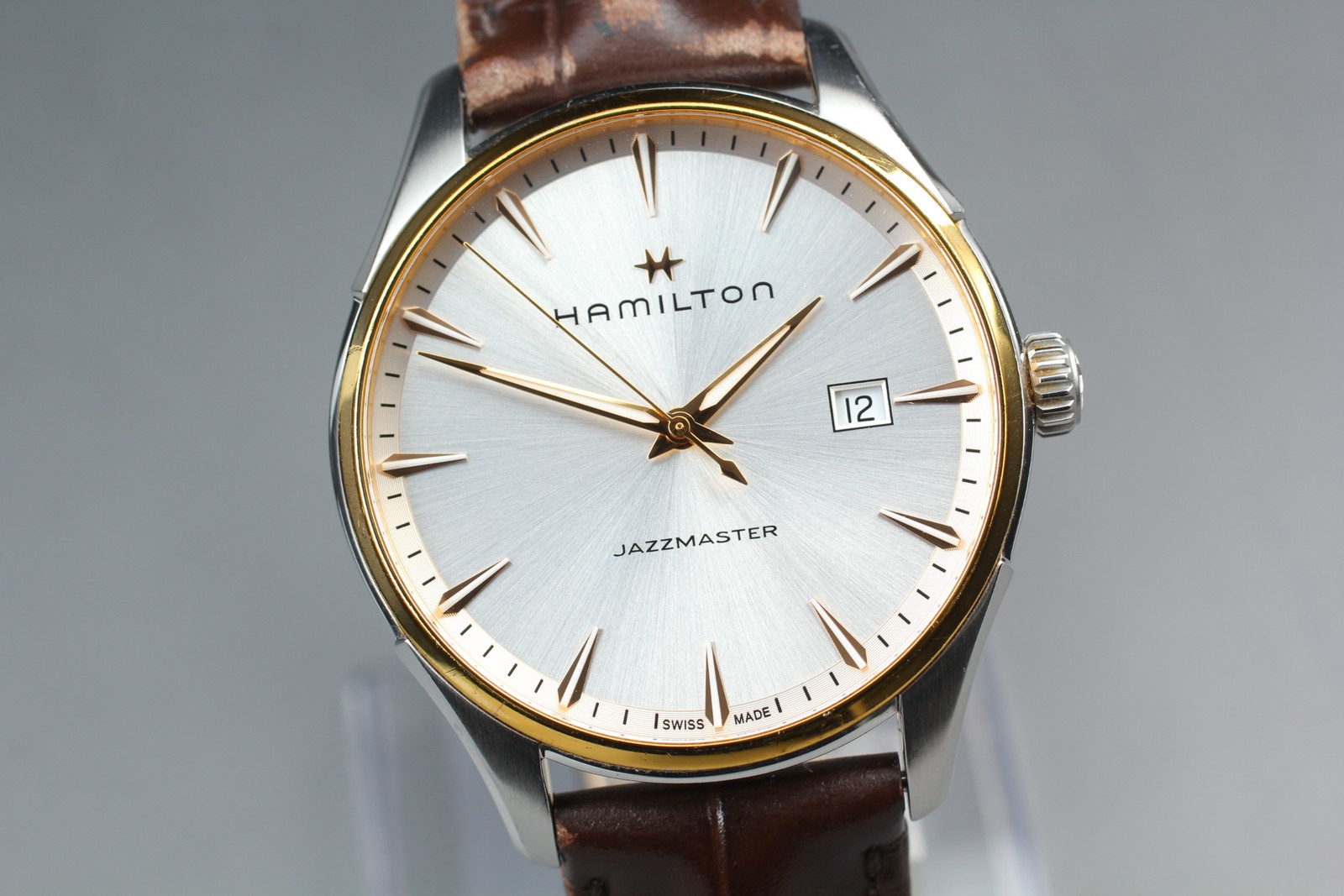 [Near MINT+] HAMILTON Jazzmaster H324410 Silver Dial Date Quartz Men’s Watch